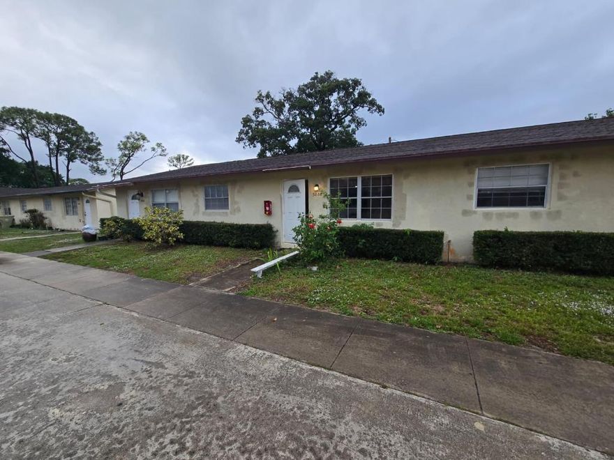 This well-kept 2 bedroom, 1 bathroom home offers a practical layout with bright living spaces and neutral finishes throughout. The interior feels open and easy to maintain, with comfortably sized bedrooms and a straightforward floor plan that suits everyday living. Natural light and simple design elements make the home feel inviting without being overdone. Outside, the property includes a spacious yard that can accommodate outdoor seating or a small garden, plus private driveway parking for added convenience. The location in Palm Springs places you near major roads, shopping and essential services, offering an easy balance of accessibility and neighborhood calm. A solid option for renters looking for a clean, functional place to call home.