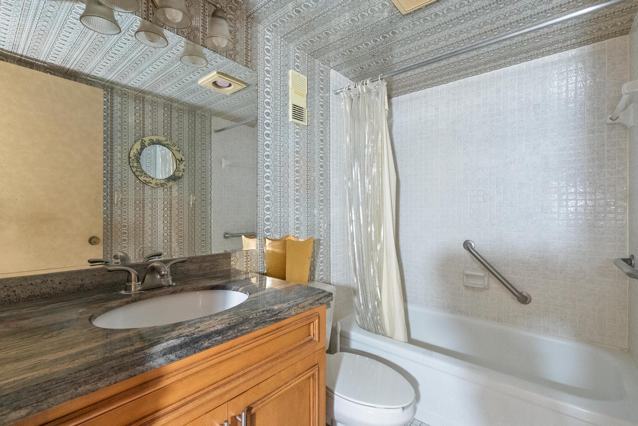 PARK PLACE CONDOMINIUM - Residential