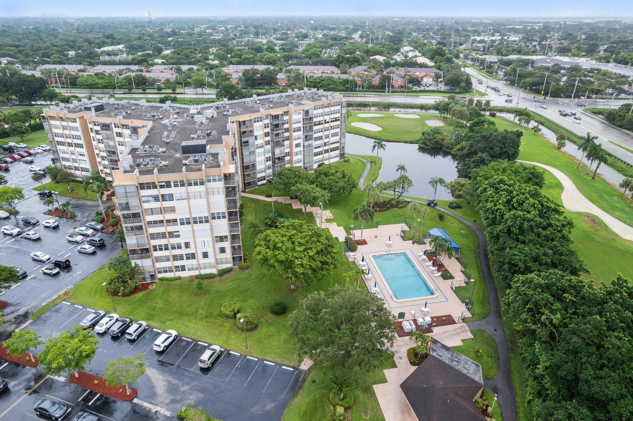 PARK PLACE CONDOMINIUM - Residential