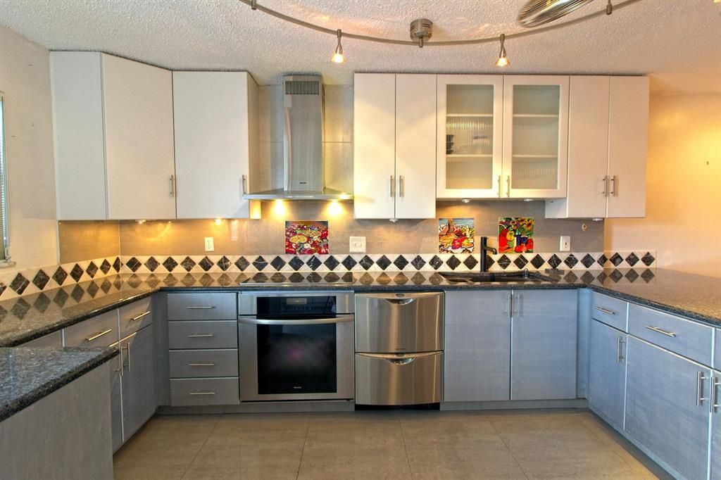 Photo of 323 Leeward Lane #202, Fort Pierce, FL 34949 (MLS # R10701626)