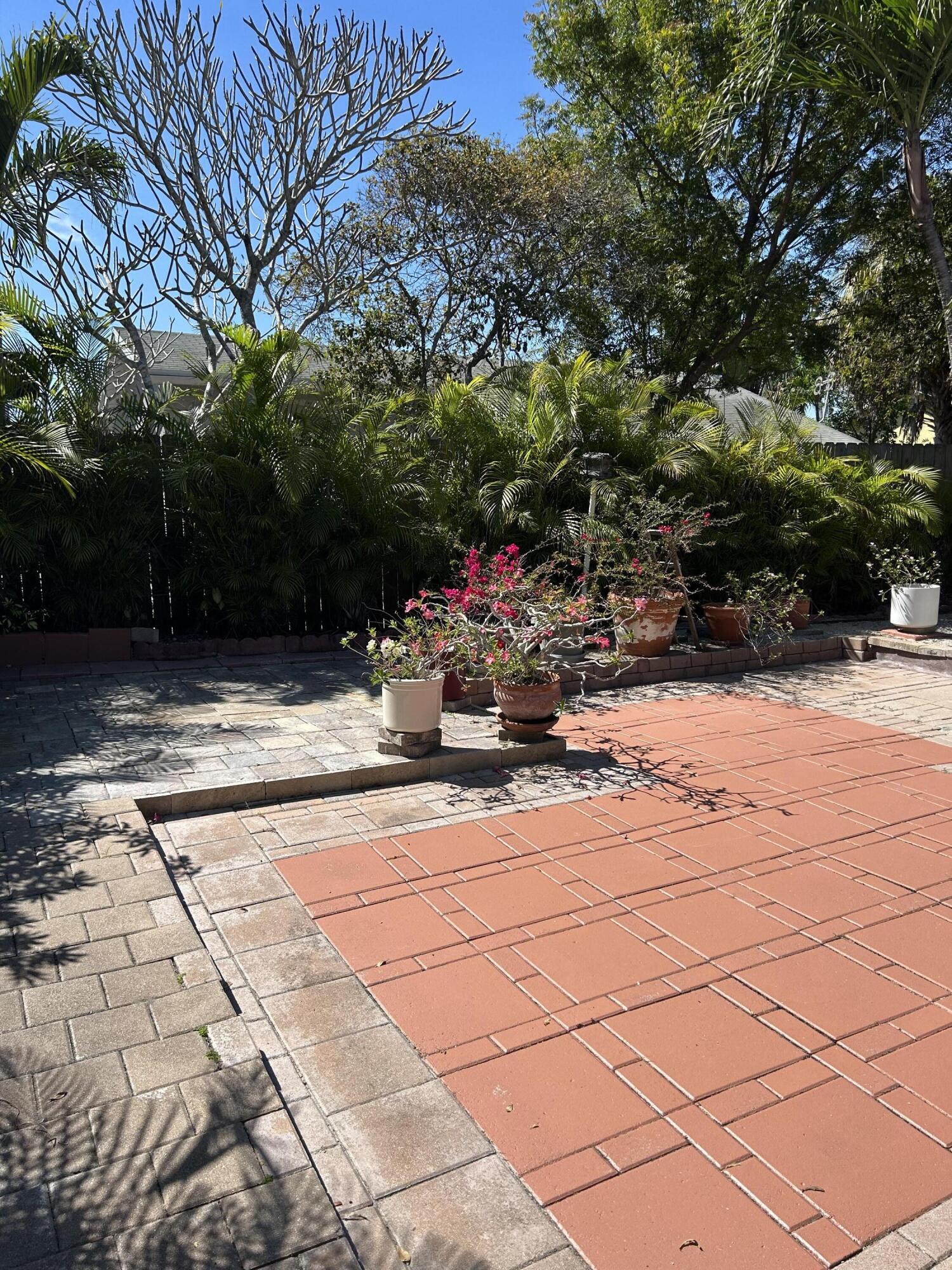 AMERICAN HOMES AT BOCA RATON 10 - Residential