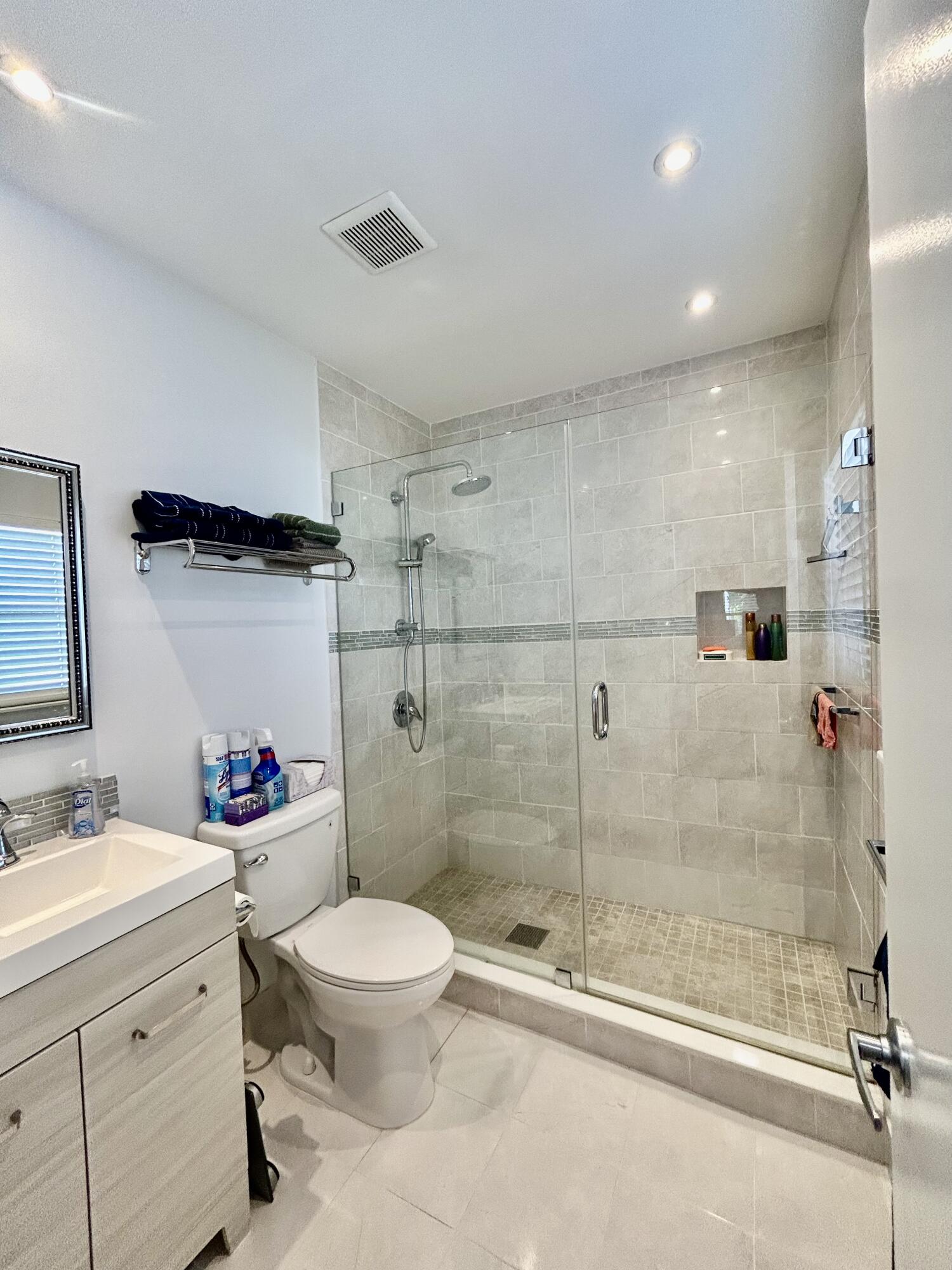 AMERICAN HOMES AT BOCA RATON 10 - Residential