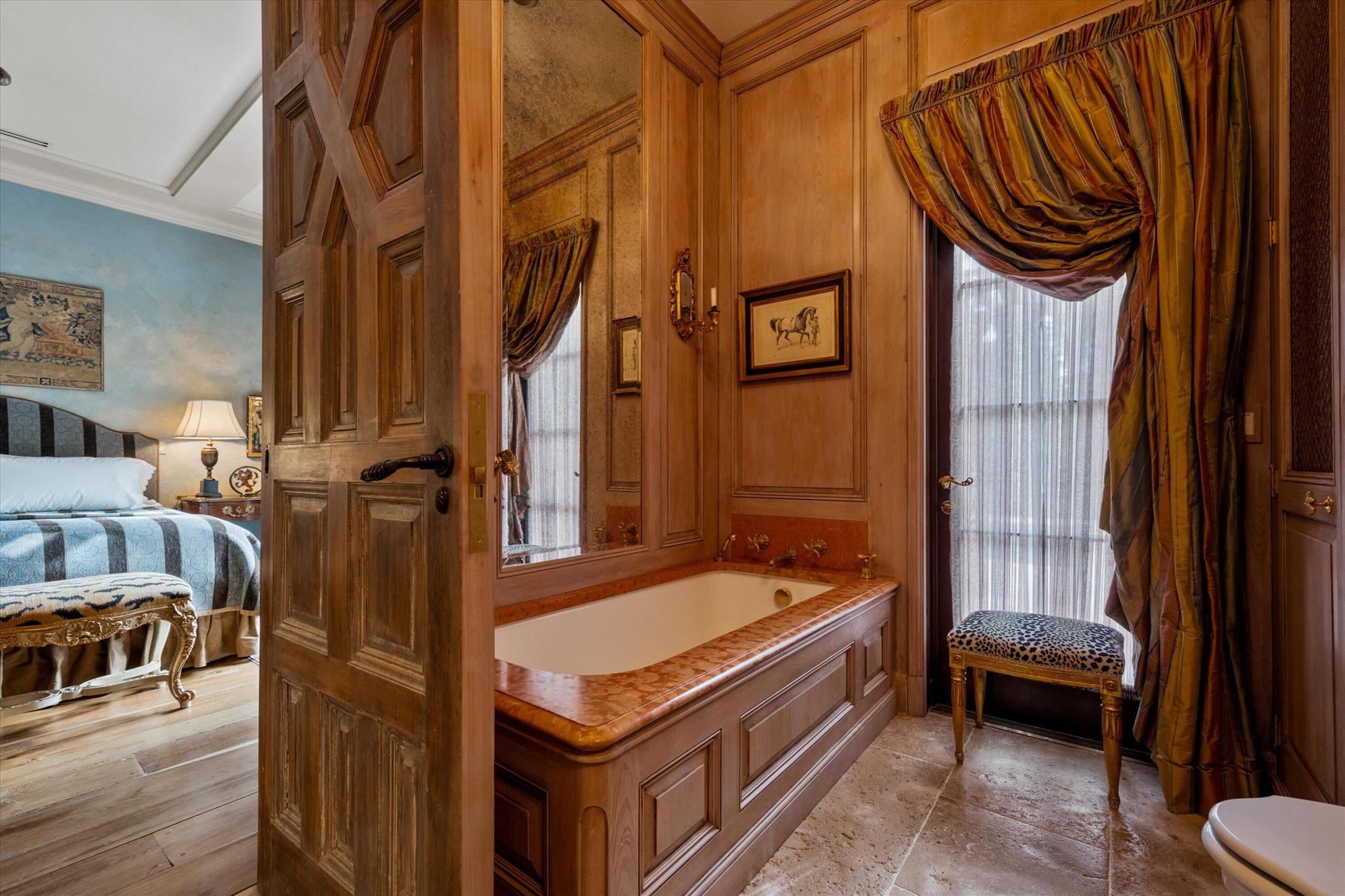 LONGWOOD GREEN - Residential