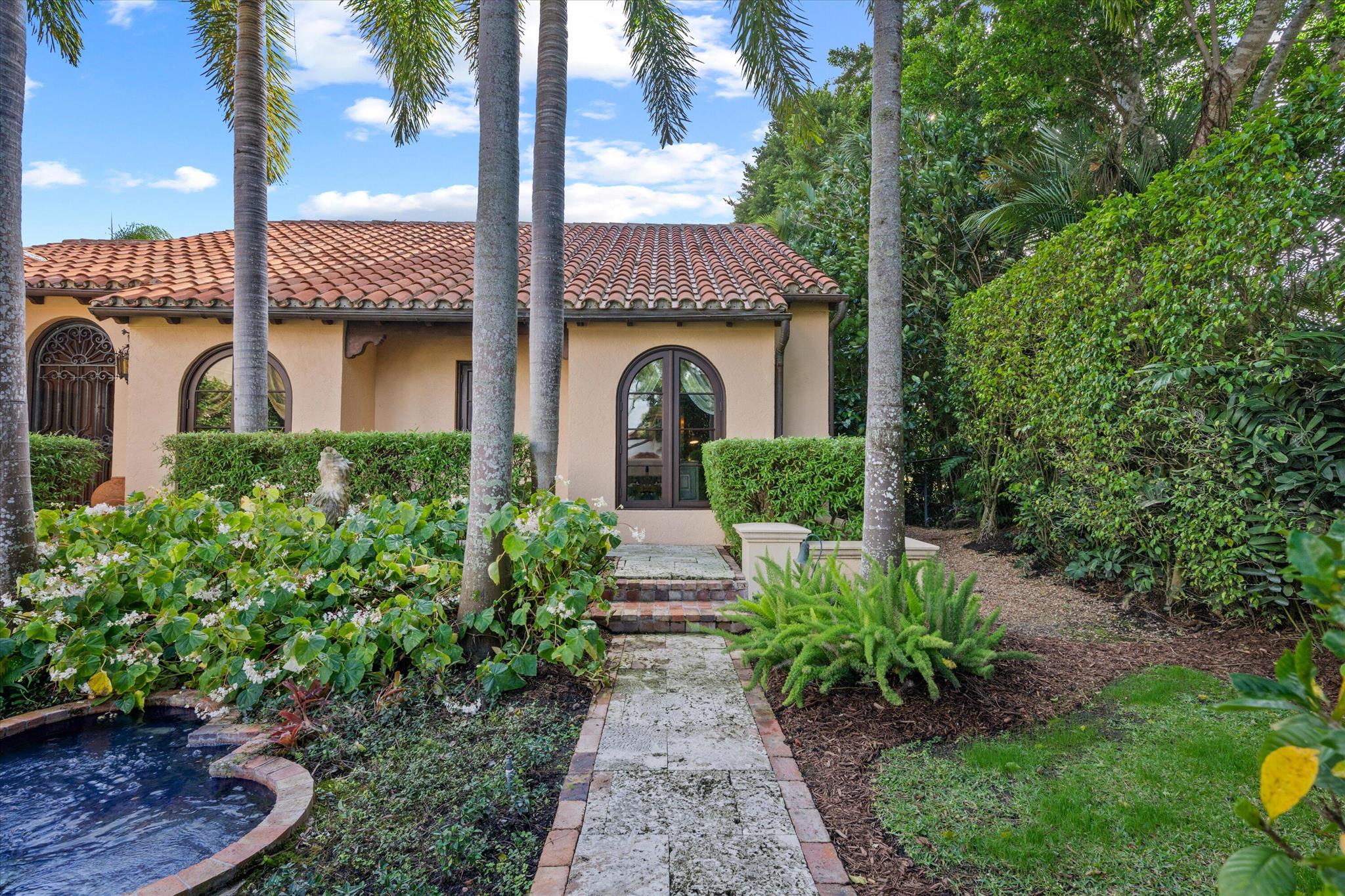 LONGWOOD GREEN - Residential