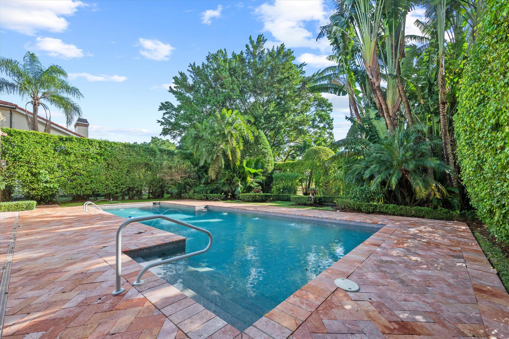 LONGWOOD GREEN - Residential