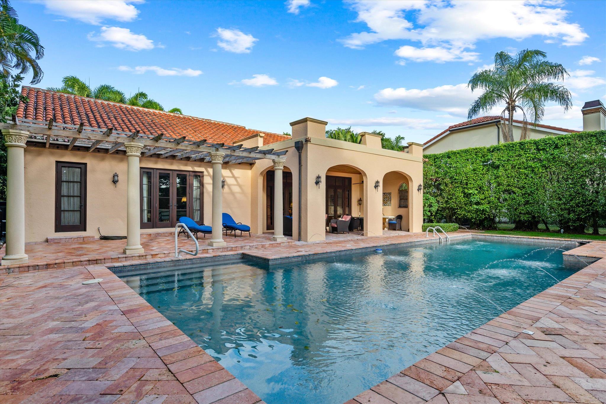 LONGWOOD GREEN - Residential