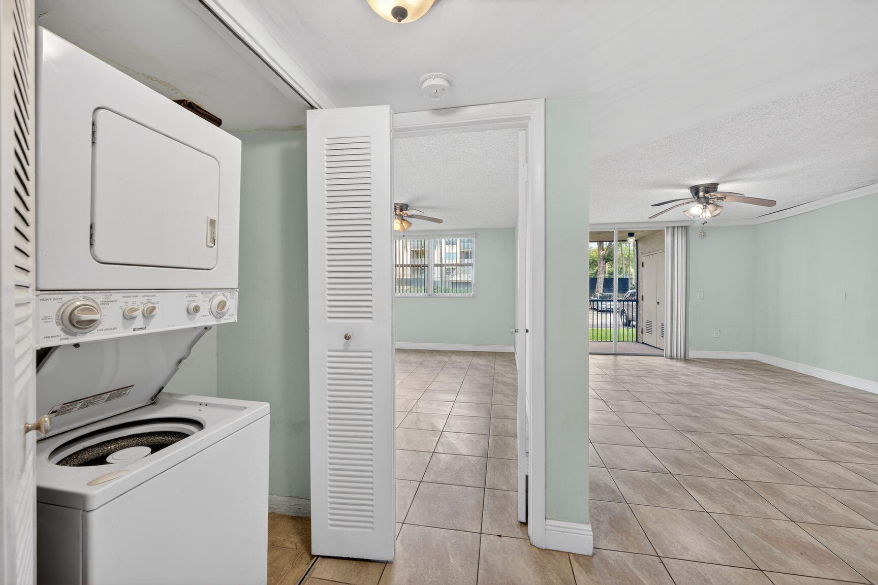 LAS VISTAS AT DORAL CONDO - Residential