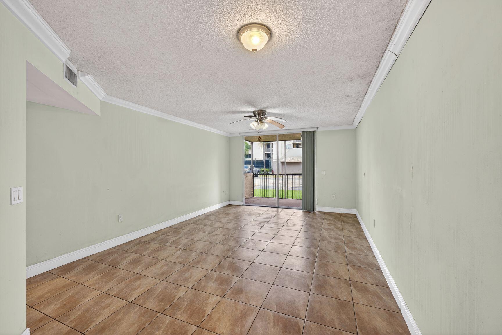LAS VISTAS AT DORAL CONDO - Residential