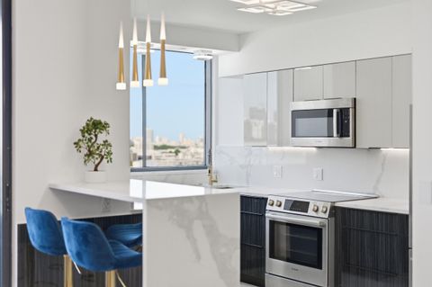 1330 West Avenue 1711 Miami Beach FL 33139