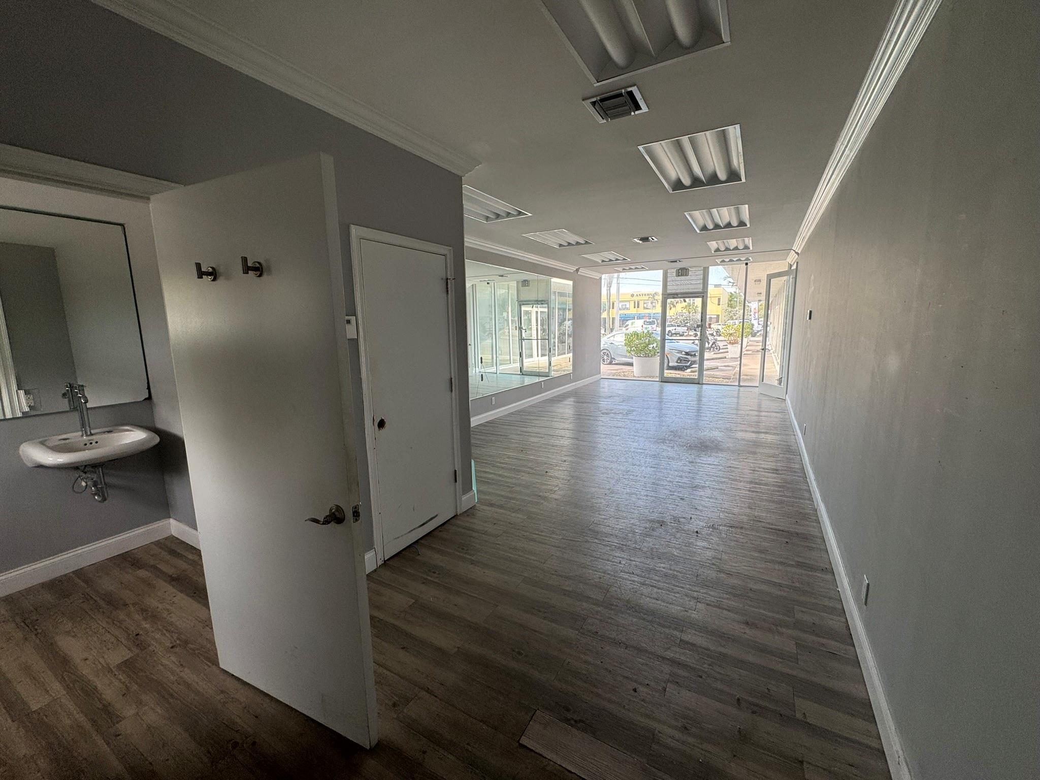 2831 E Oakland Park Blvd 7