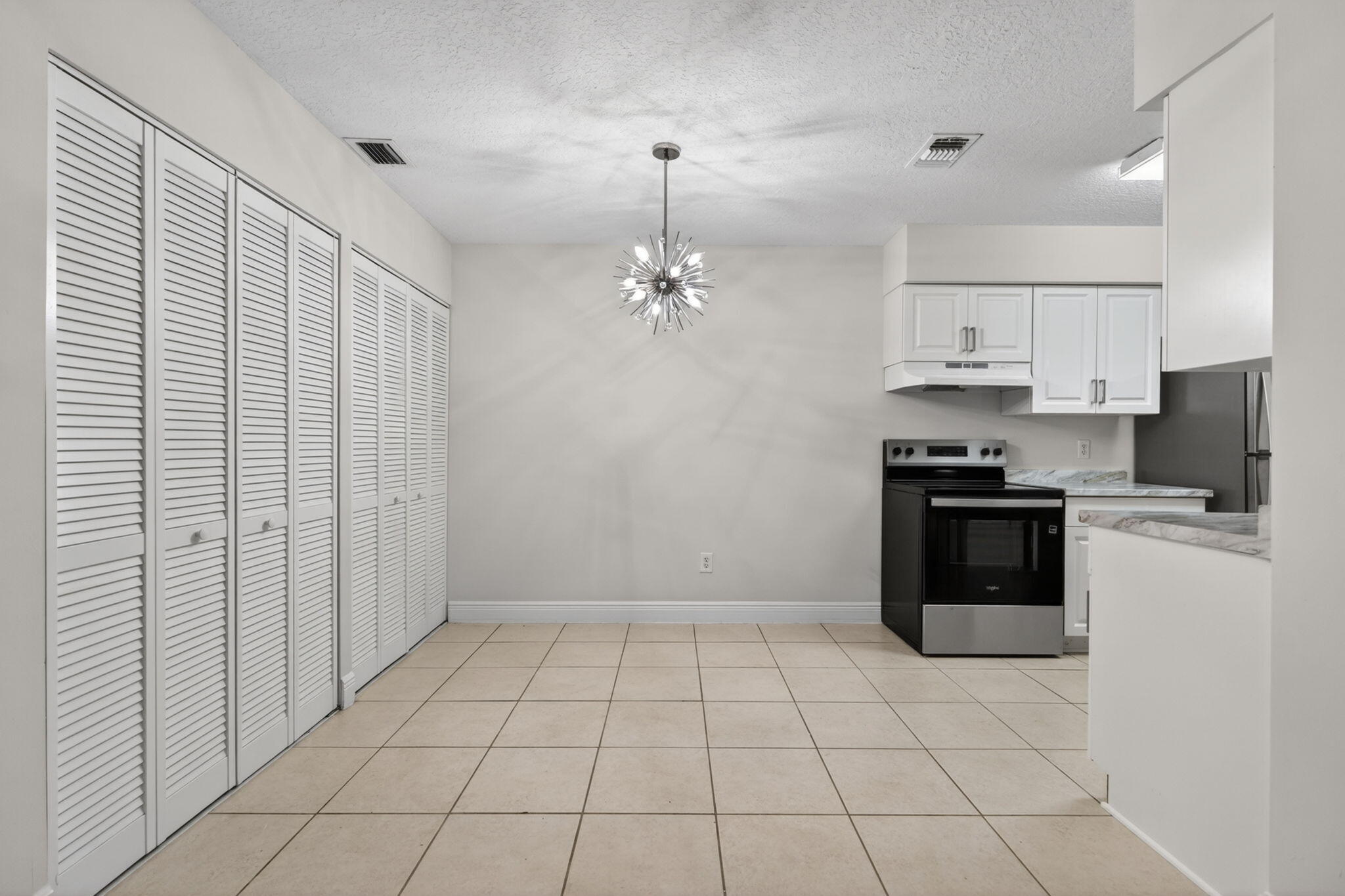 CINNAMON TREE - Residential