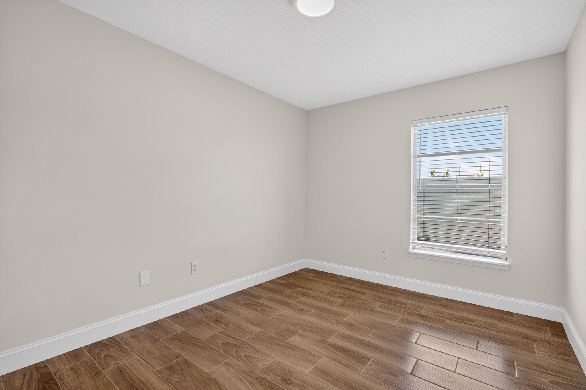 CINNAMON TREE - Residential