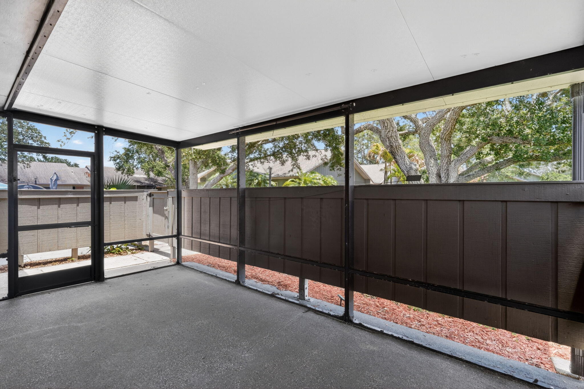 CINNAMON TREE - Residential