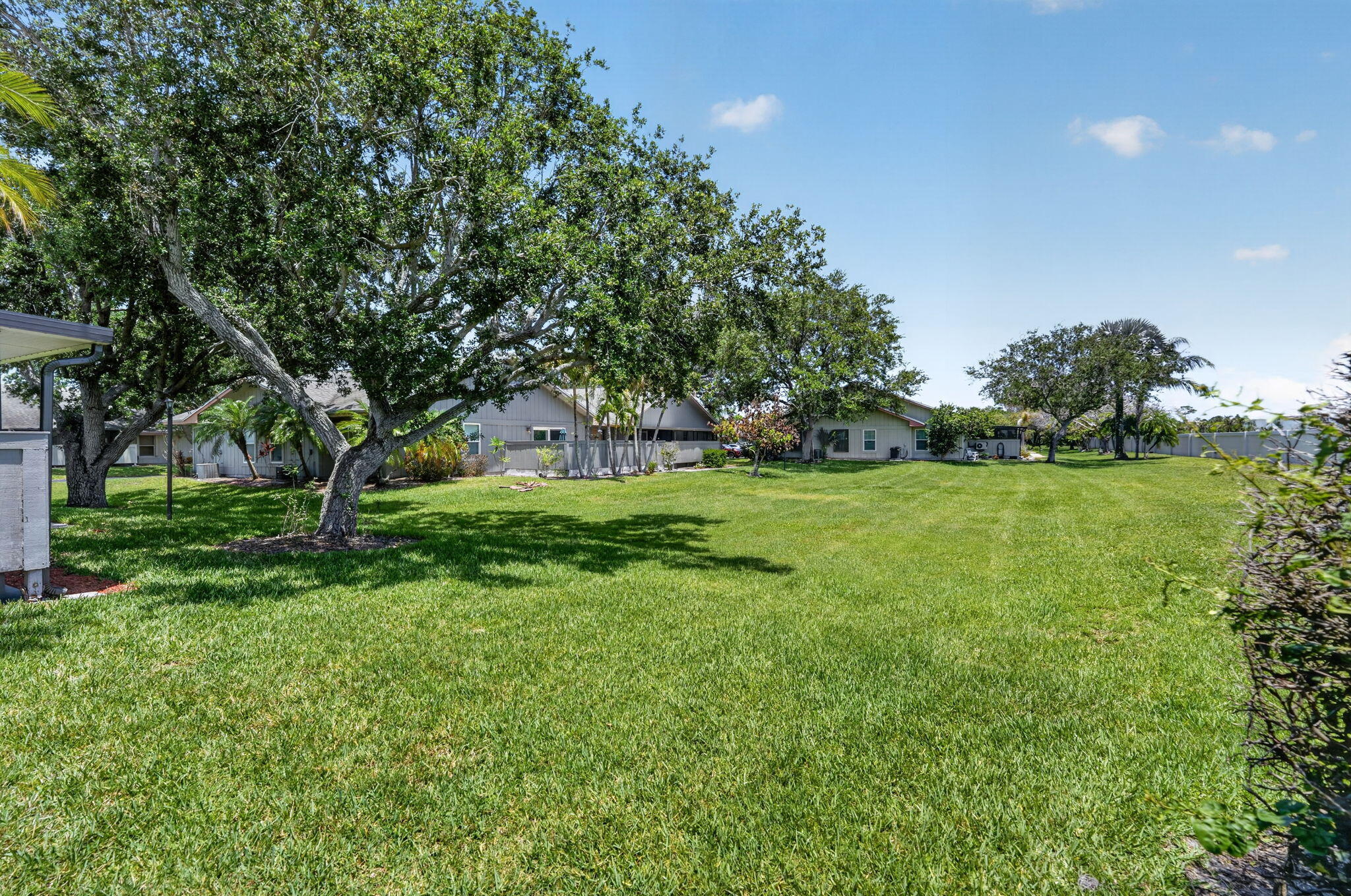 3911 NW Cinnamon Tree Circle