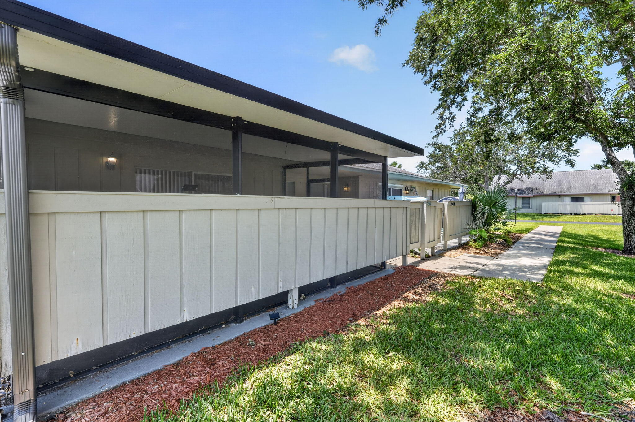 3911 NW Cinnamon Tree Circle
