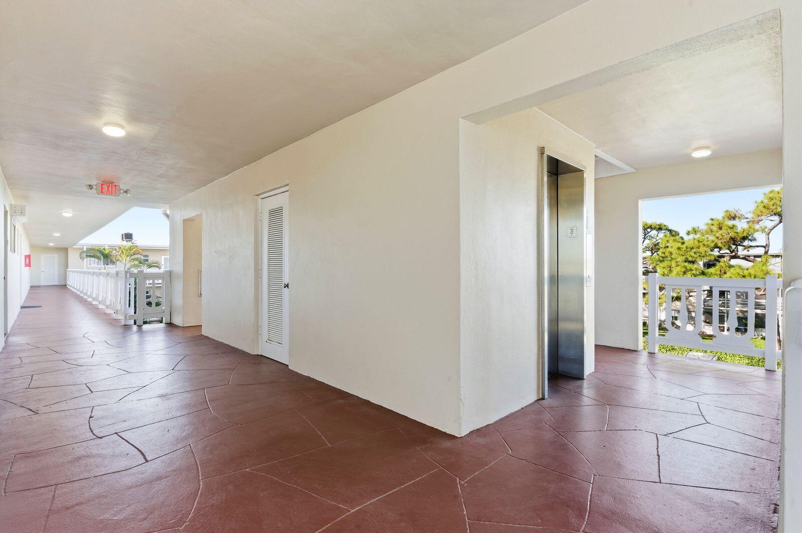 LAKE CLARKE GARDENS CONDO 3 - Residential