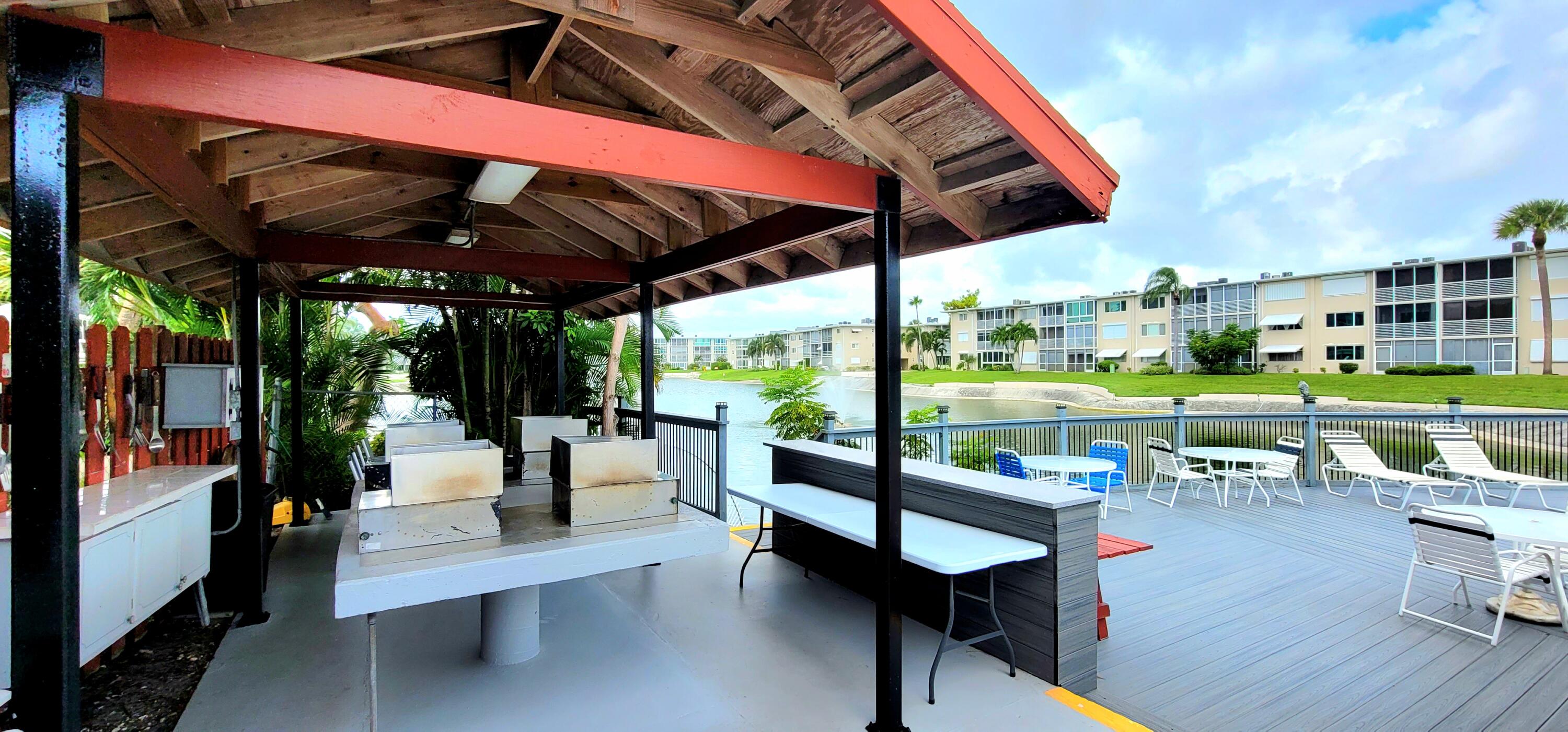 LAKE CLARKE GARDENS CONDO 3 - Residential