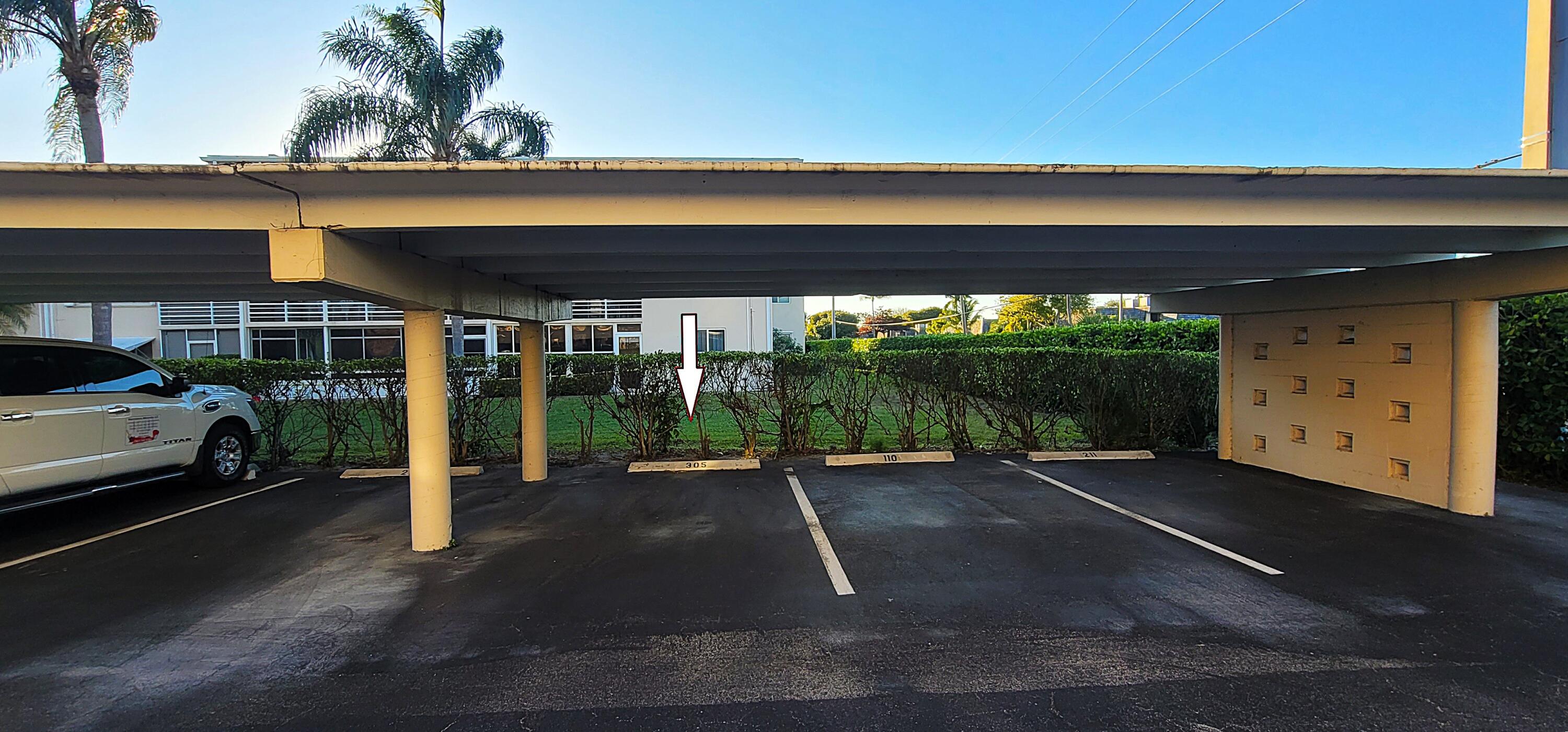 LAKE CLARKE GARDENS CONDO 3 - Residential