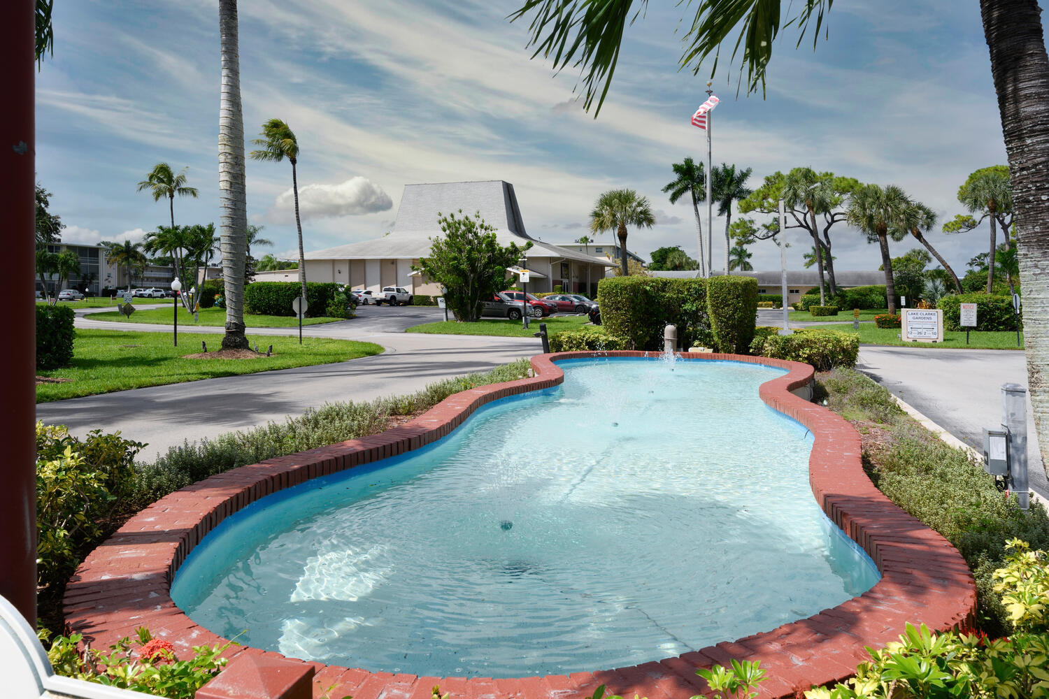 LAKE CLARKE GARDENS CONDO 3 - Residential