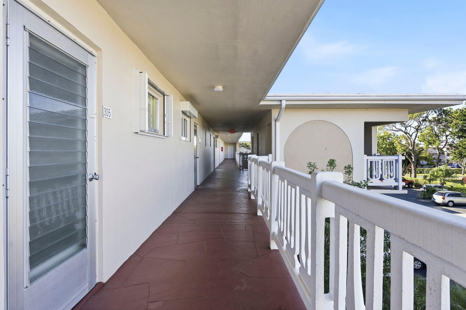 2615 N Garden Drive 305