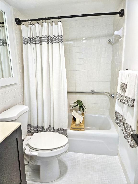 WELLINGTON ARMS CONDOS - Residential