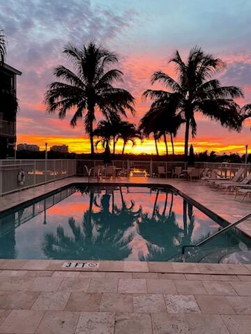 WELLINGTON ARMS CONDOS - Residential