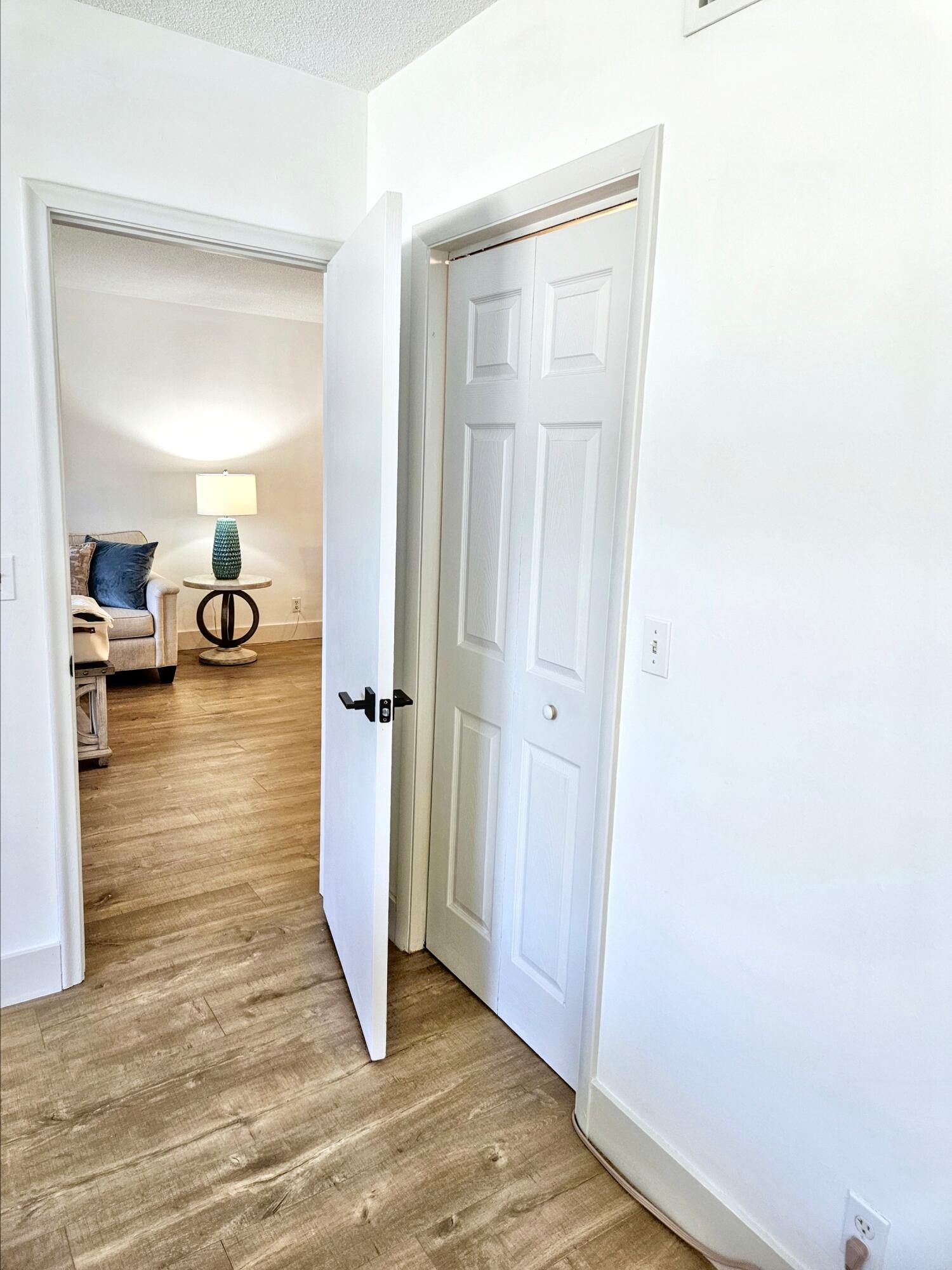 WELLINGTON ARMS CONDOS - Residential