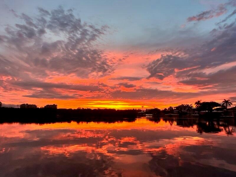 WELLINGTON ARMS CONDOS - Residential