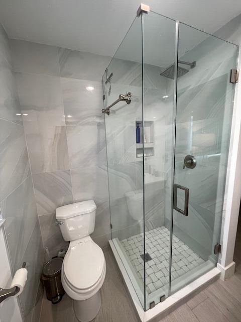 BEACHWAY ESTATES - Residential Lease