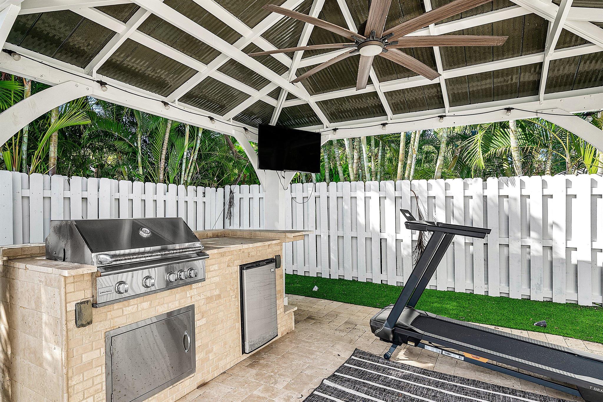 HIDDEN VALLEY SEC 2 - Residential Lease