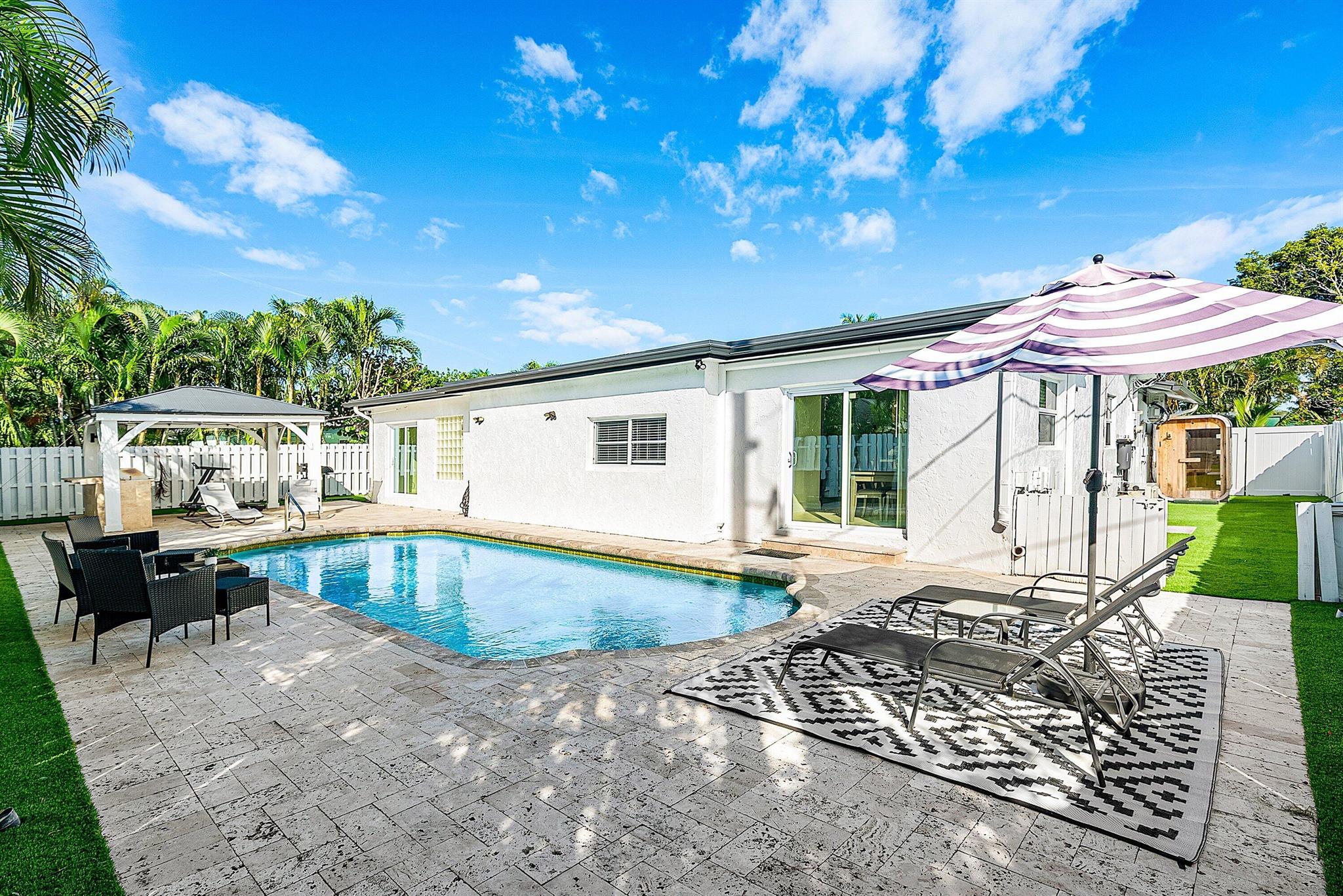 HIDDEN VALLEY SEC 2 - Residential Lease