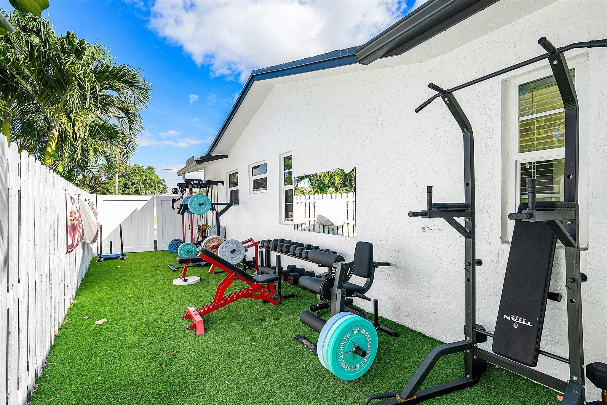 HIDDEN VALLEY SEC 2 - Residential Lease