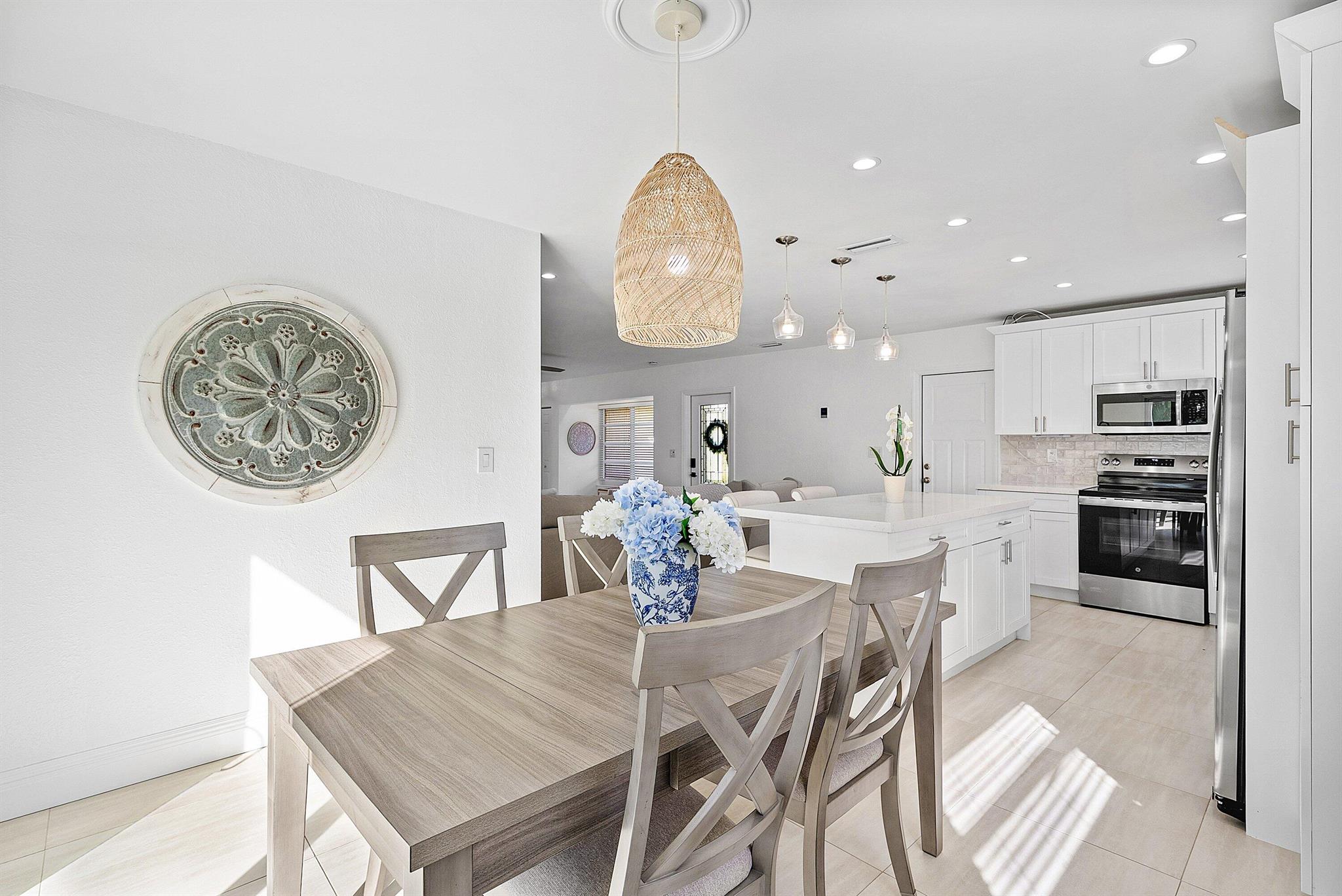 HIDDEN VALLEY SEC 2 - Residential Lease