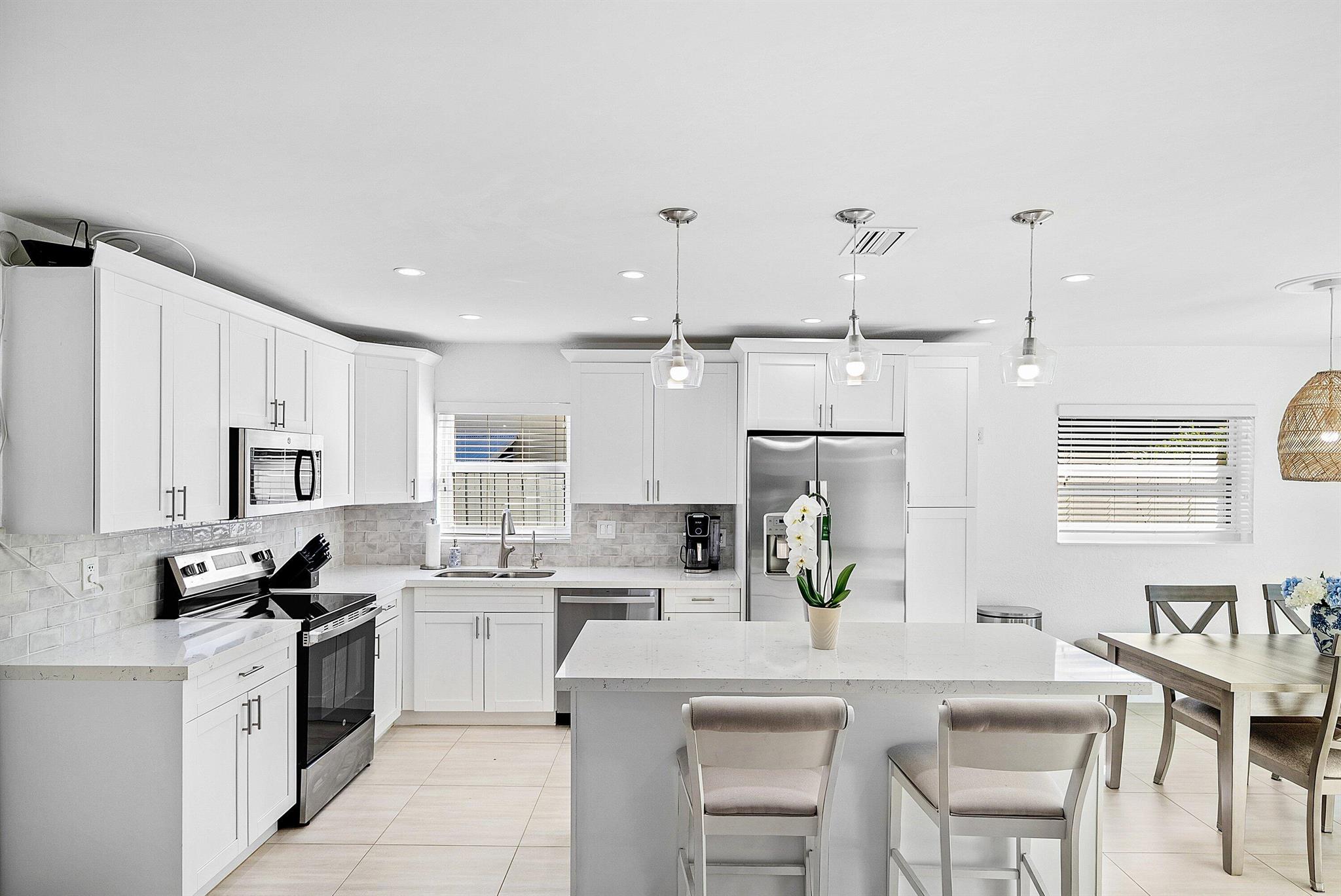 HIDDEN VALLEY SEC 2 - Residential Lease