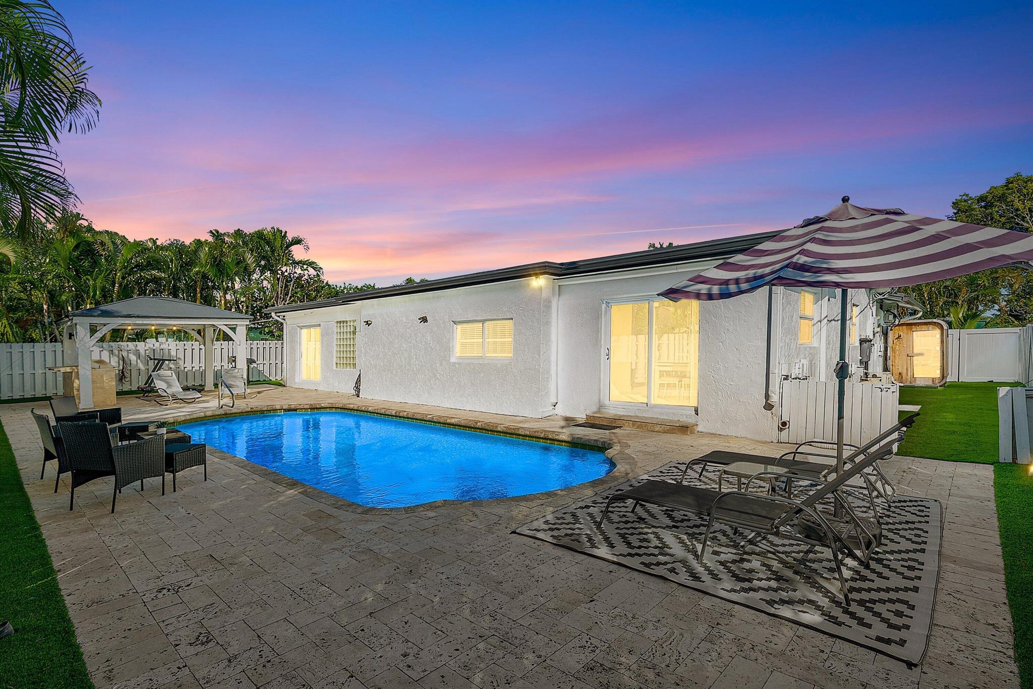 HIDDEN VALLEY SEC 2 - Residential Lease