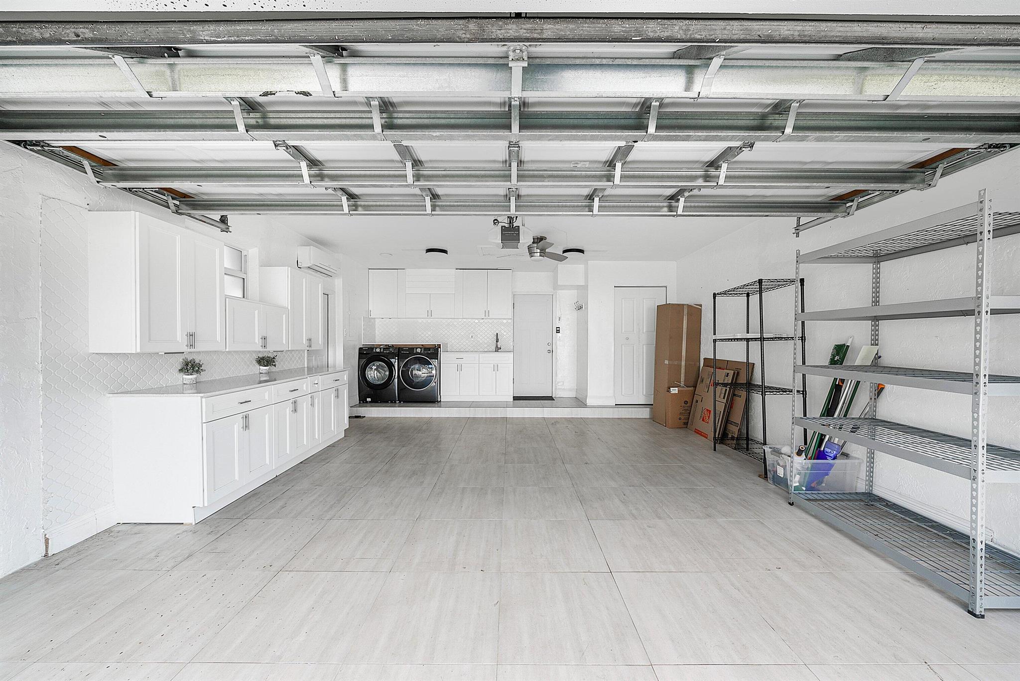 HIDDEN VALLEY SEC 2 - Residential Lease