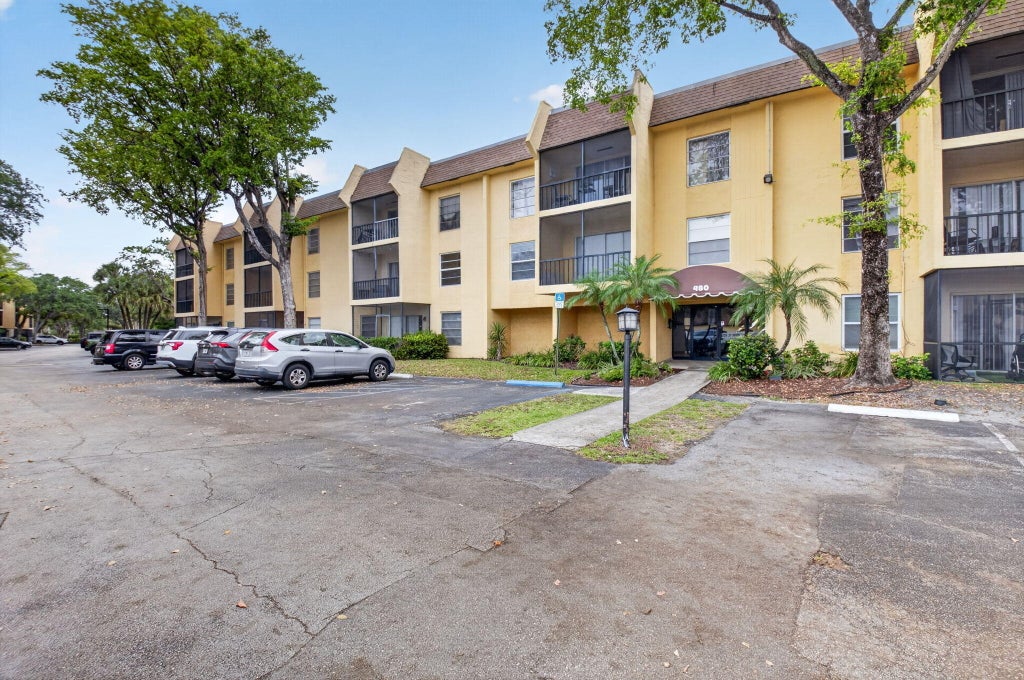 Photo of 480 NW 20th Street #205, Boca Raton, FL 33431 (MLS # B26040476)