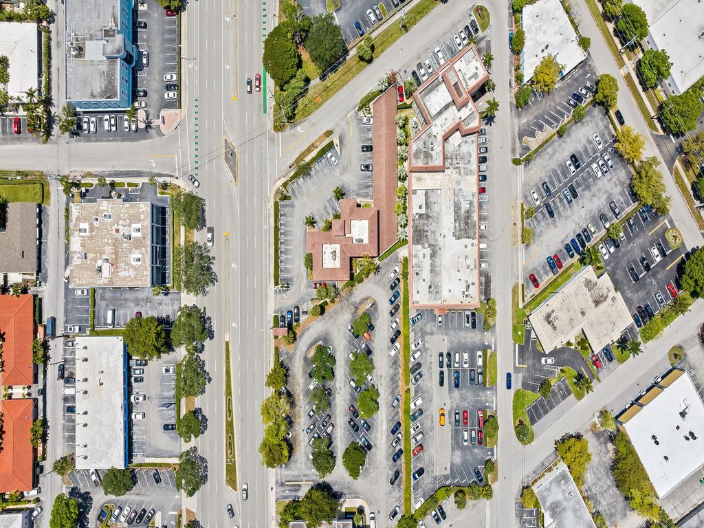 Photo of 4801 N Federal Highway, Fort Lauderdale, FL (MLS # F10507213)