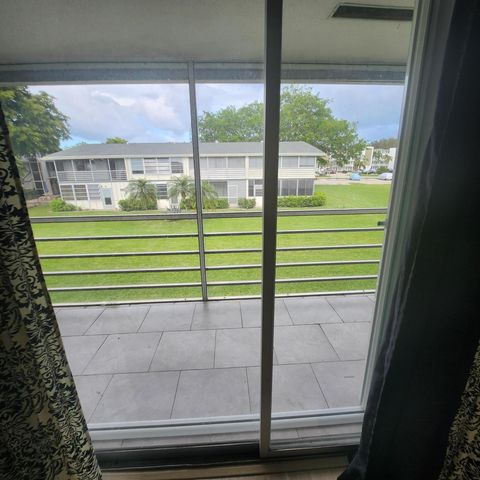 Tiny photo for 643 Durham W, Deerfield Beach, FL 33442 (MLS # B26004775)