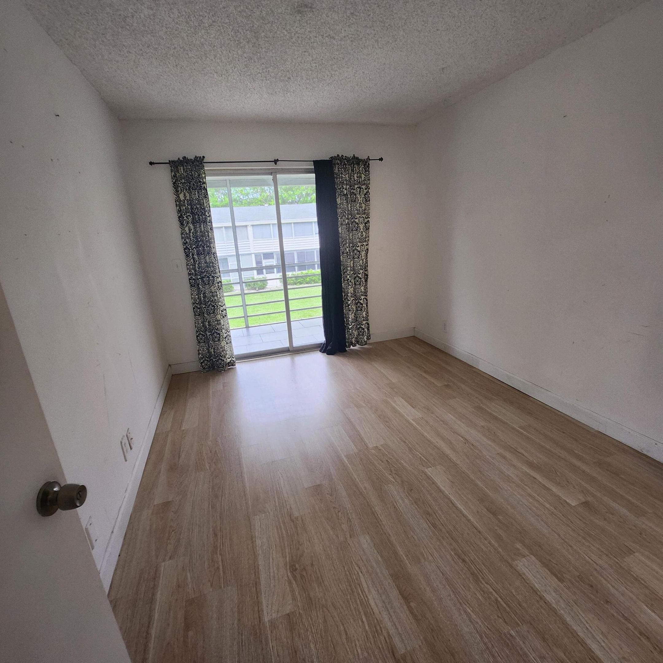 DURHAM W CONDO - Residential