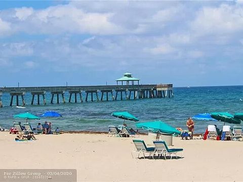 Tiny photo for 643 Durham W, Deerfield Beach, FL 33442 (MLS # B26004775)