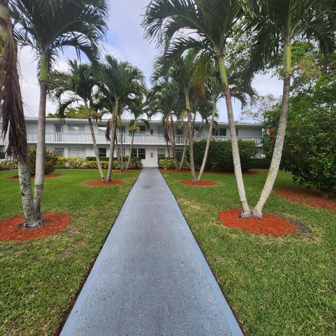 Photo of 643 W Durham, Deerfield Beach, FL 33442 (MLS # B26004775)