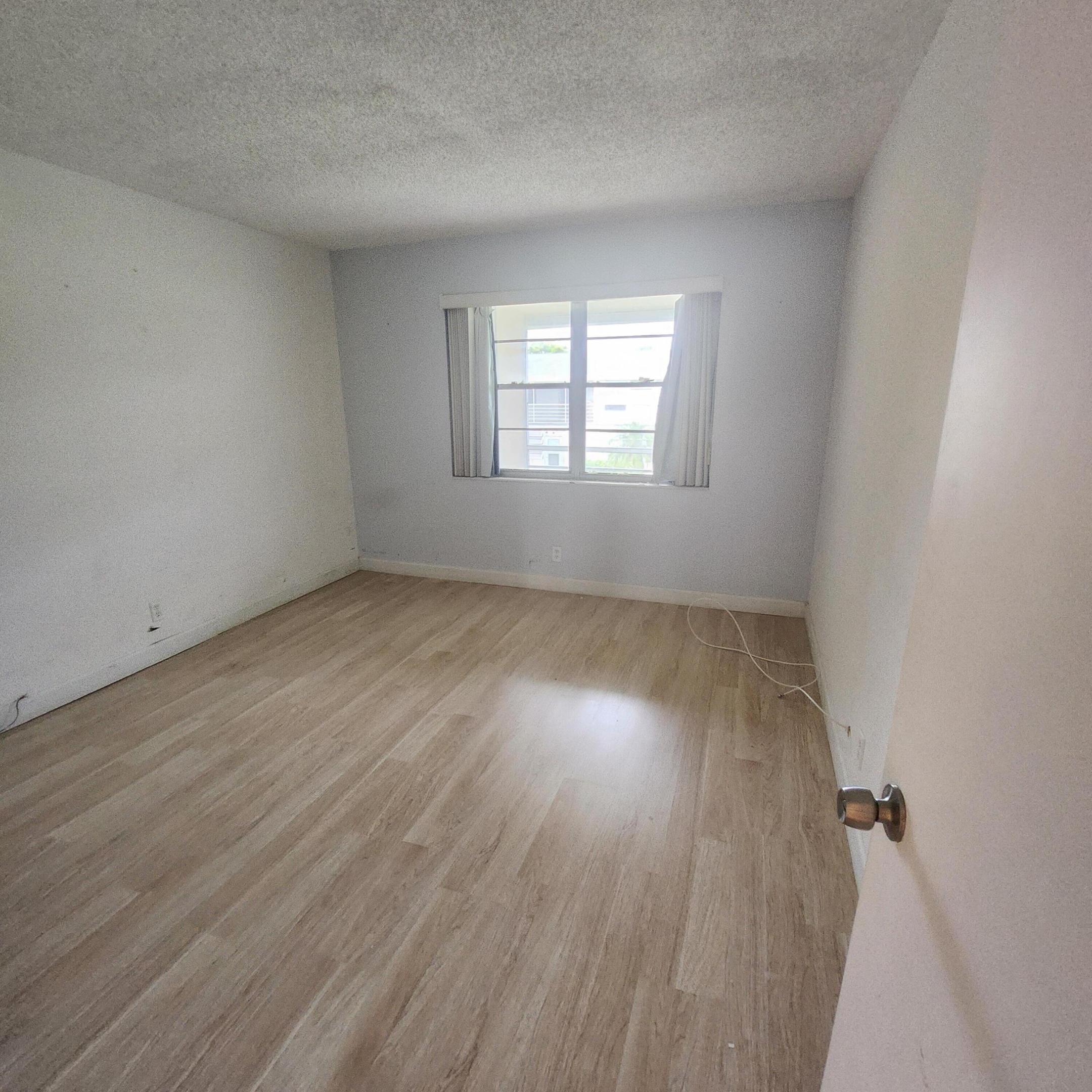 DURHAM W CONDO - Residential