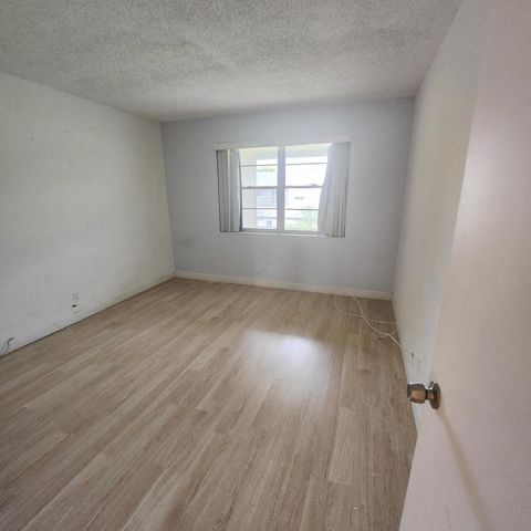 Tiny photo for 643 Durham W, Deerfield Beach, FL 33442 (MLS # B26004775)