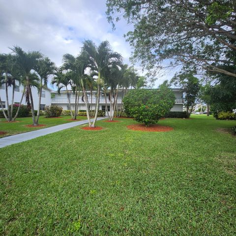 Tiny photo for 643 Durham W, Deerfield Beach, FL 33442 (MLS # B26004775)