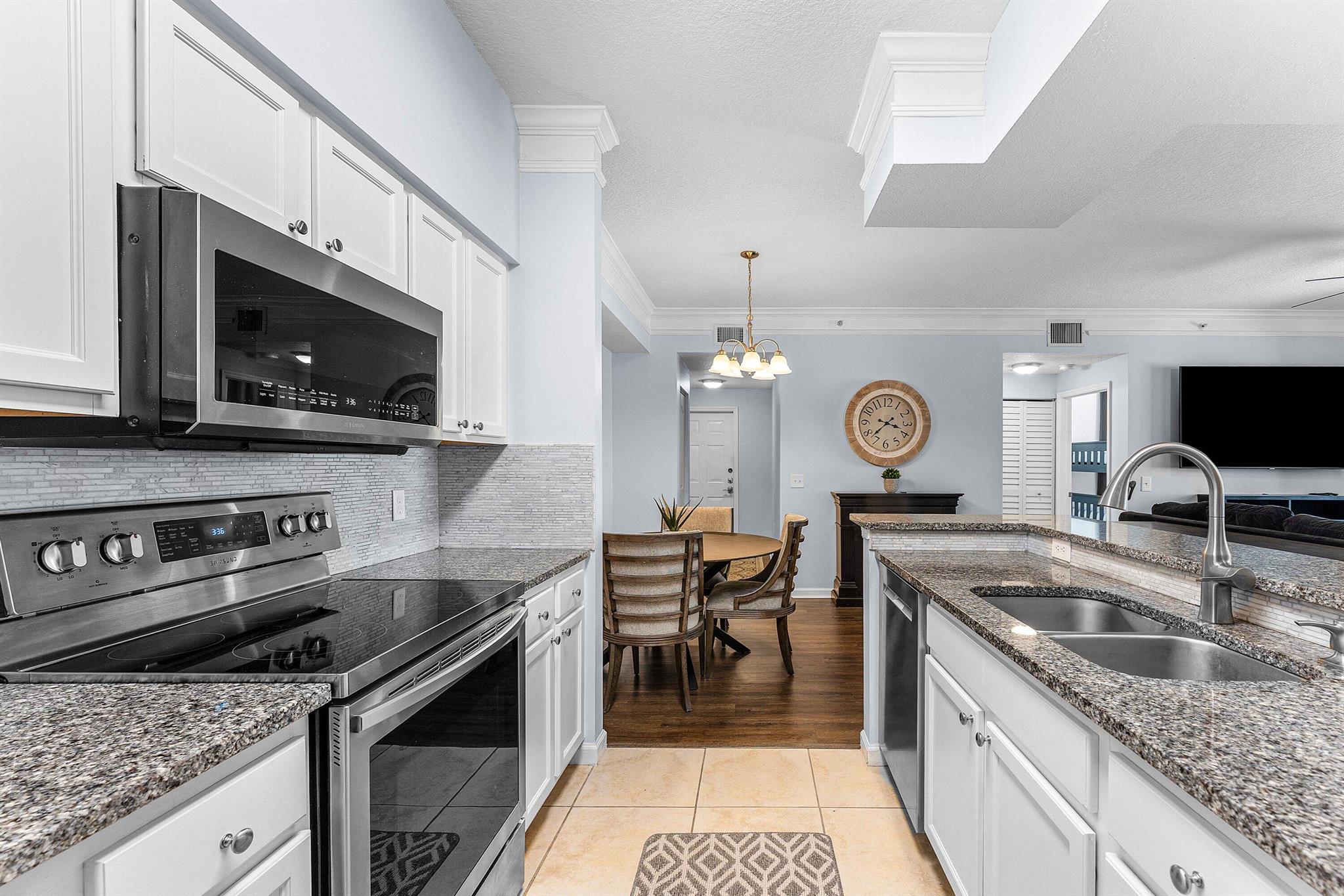 View photos, virtual tours, details... 8211 Myrtlewood Circle W