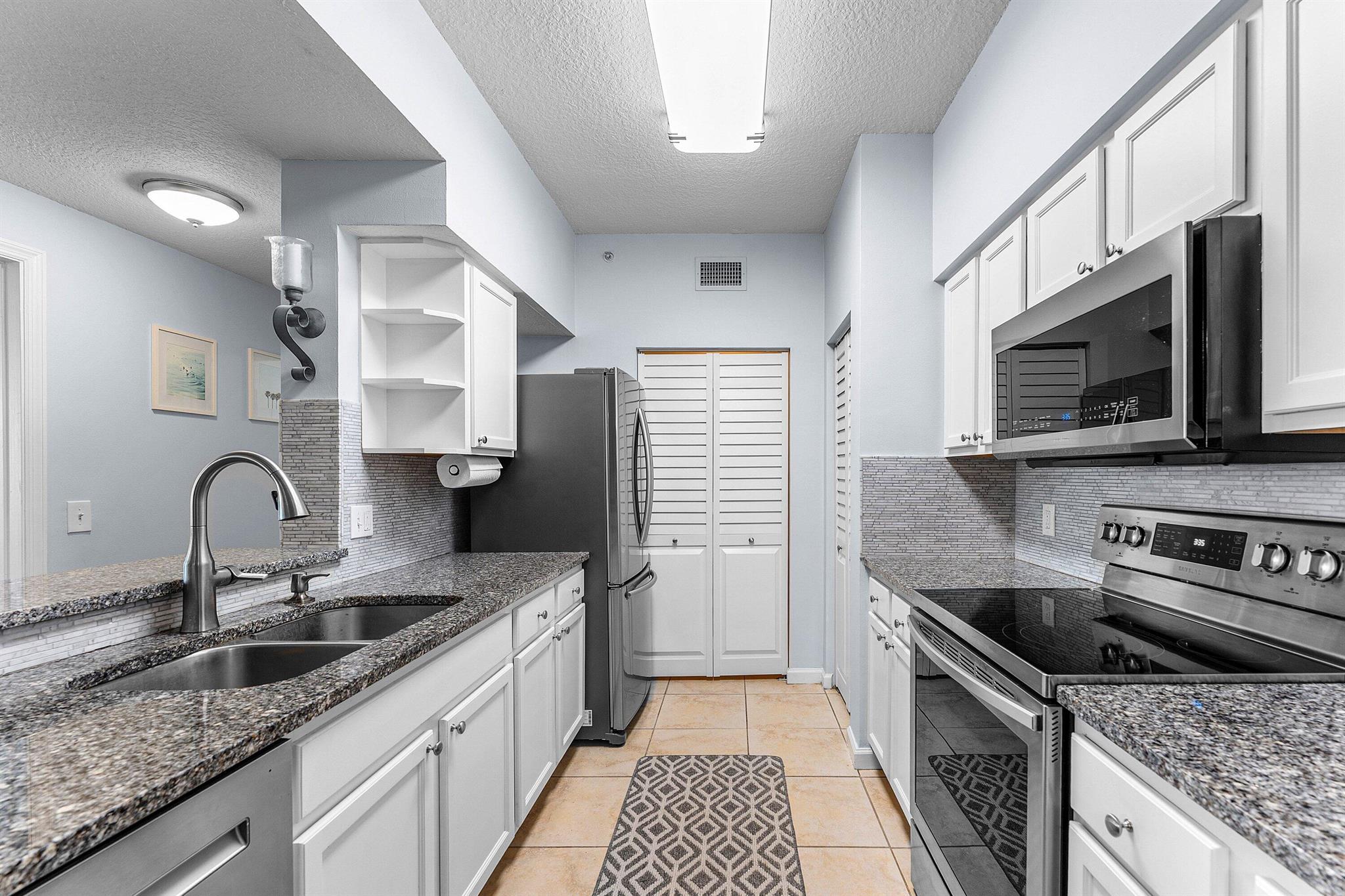 View photos, virtual tours, details... 8211 Myrtlewood Circle W