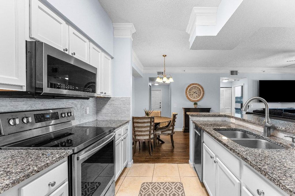 Photo of 8211 Myrtlewood Circle W, Palm Beach Gardens, FL 33418 (MLS # R11136977)