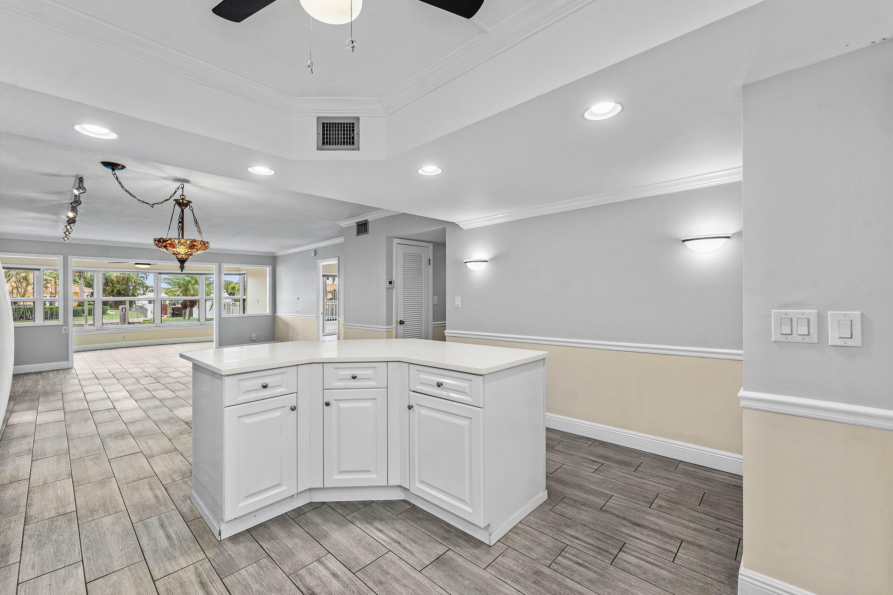 3031 NE 51ST Street 106W