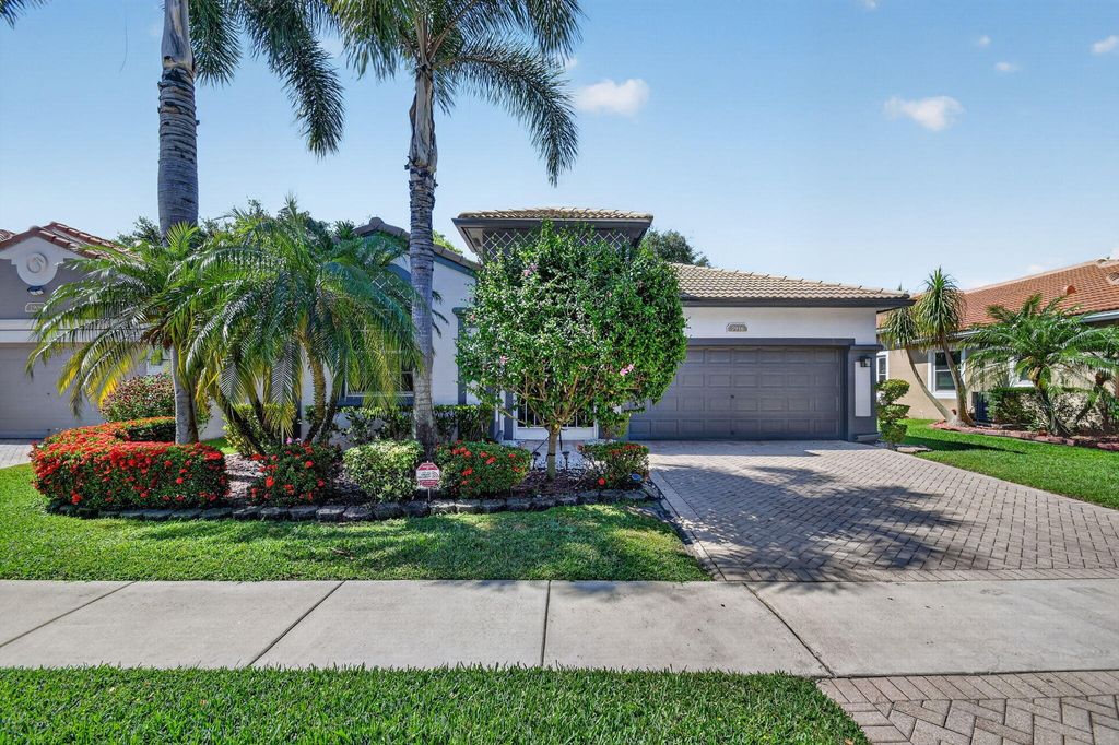 Photo of 7916 Lando Avenue, Boynton Beach, FL 33437 (MLS # B26007815)
